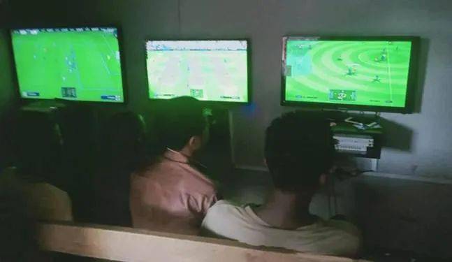 皇冠信用盘出租足球_在非洲皇冠信用盘出租足球,他开了一家游戏包机房