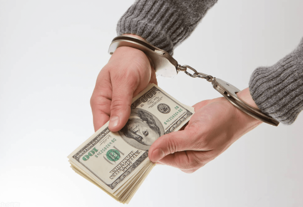 皇冠信用盘代理登3_免费签约平台引诱客户投资实施诈骗皇冠信用盘代理登3，诈骗罪会怎么判？