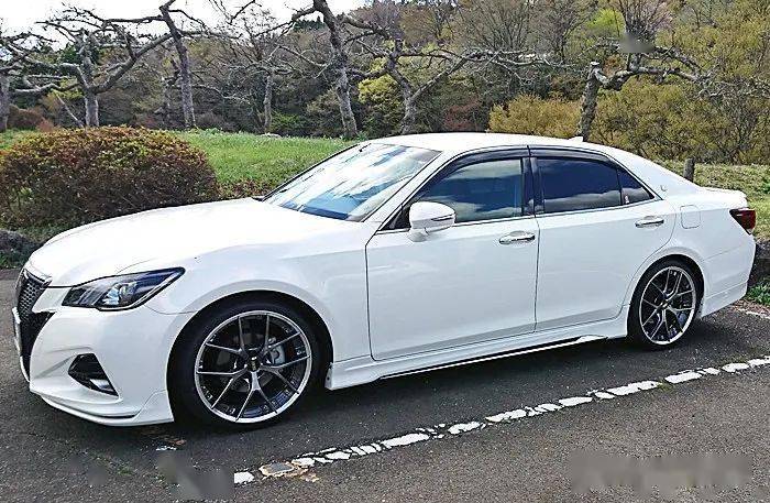 皇冠信用盘代理_BBS RI-S皇冠信用盘代理,双片式锻造朋克铆钉,极为离经叛道的BBS | 酷乐汽车