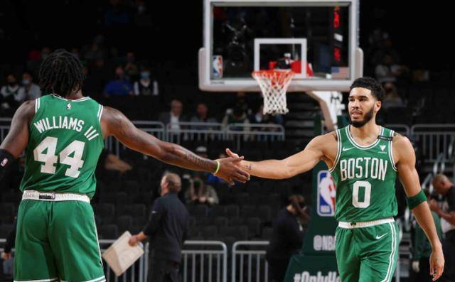 皇冠信用盘登2登3_大爆冷!3人20+锤爆字母哥皇冠信用盘登2登3,篮网笑纳渔利,反超雄鹿登东部第2