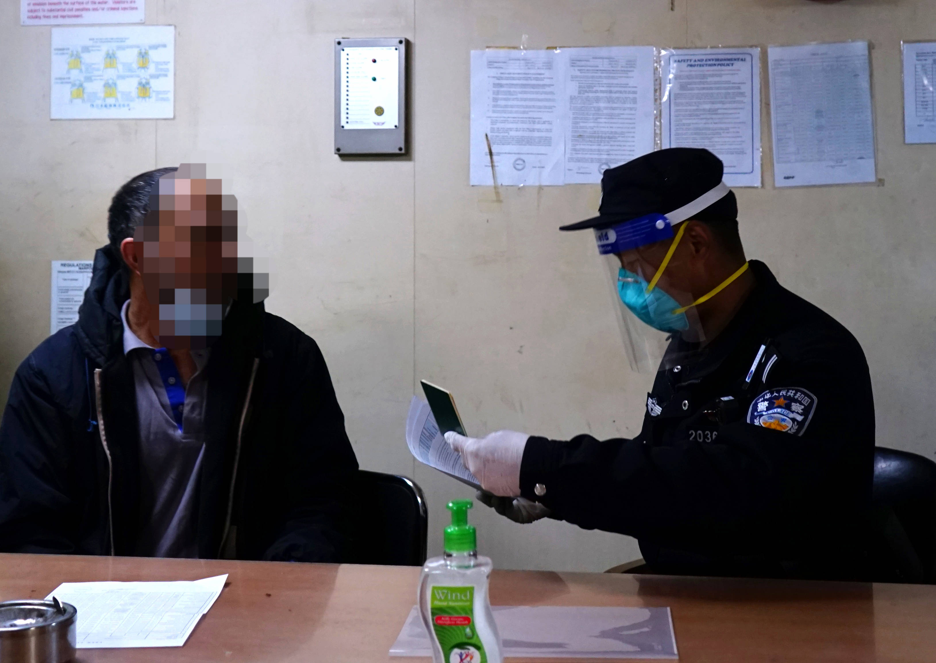 皇冠信用网登2代理_时间紧急皇冠信用网登2代理!警车变身“救护车”