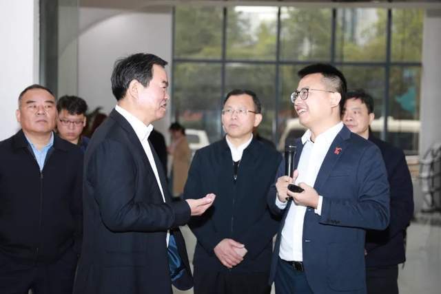 正版皇冠信用代理_湖南岳麓“80后大黑马”:24岁创办公司正版皇冠信用代理,A股上市,年入501012万