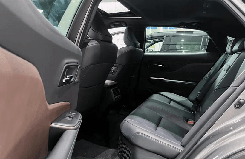 皇冠信用盘在线注册_全新丰田皇冠进口到店皇冠信用盘在线注册,全新外观,搭载2.4T混动