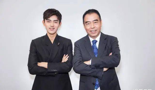 皇冠信用盘账号_23岁姚安娜出道皇冠信用盘账号,脚踩皇冠霸气十足,网友:真把自己当公主了?