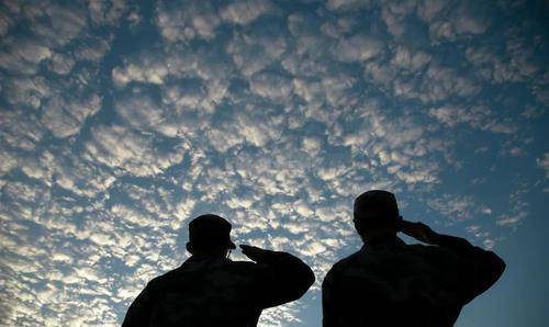 皇冠信用网登2代理_连长临危受命皇冠信用网登2代理,临时代理营长职务,却率全营为全师立下大功