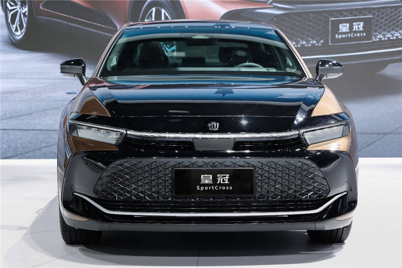 皇冠信用盘平台_两款皇冠新品荣耀登场皇冠信用盘平台,一汽丰田全车系联袂出击2022广州车展