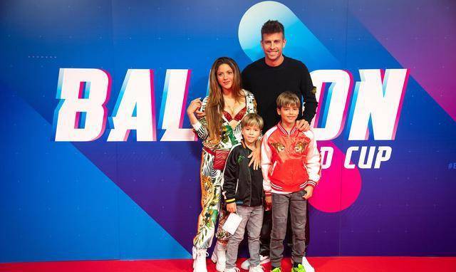 世界杯皇冠信用网会员注册_三观尽毁!皮克出轨世界杯皇冠信用网会员注册,夏奇拉被绿,“小三”竟是巴萨队友的母亲?