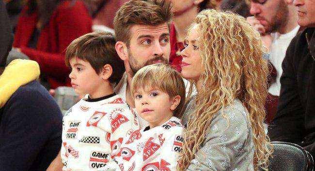 世界杯皇冠信用网会员注册_三观尽毁!皮克出轨世界杯皇冠信用网会员注册,夏奇拉被绿,“小三”竟是巴萨队友的母亲?