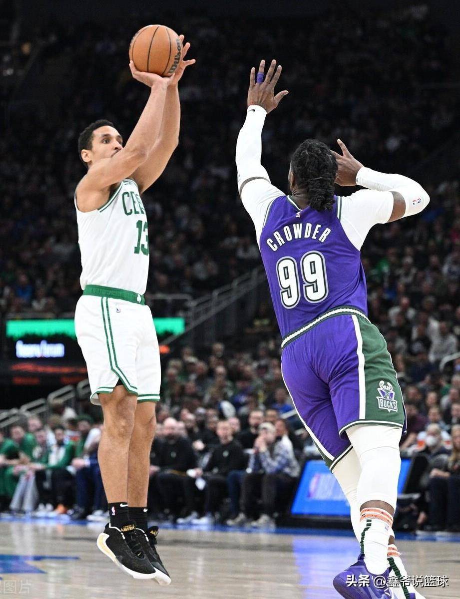 皇冠信用盘登1,登2,登3出租_英格拉姆31+11+10无缘今日最佳球员皇冠信用盘登1,登2,登3出租!因为塔图姆三节40+8创纪录!