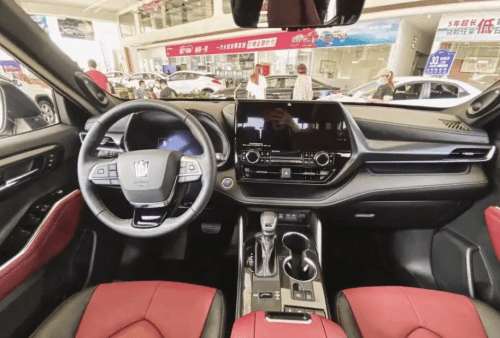 皇冠信用盘如何开户_造型美观的一汽丰田皇冠陆放皇冠信用盘如何开户,让人无法拒绝的理由很多