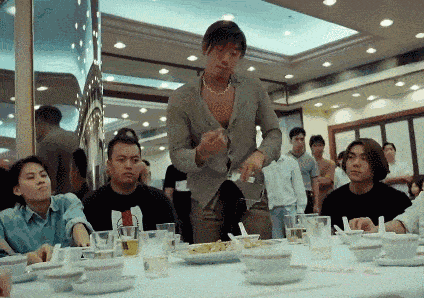 皇冠信用盘怎么弄_轻松一刻:用了这么久的表情包皇冠信用盘怎么弄,今天终于见到真人版了,哈哈哈