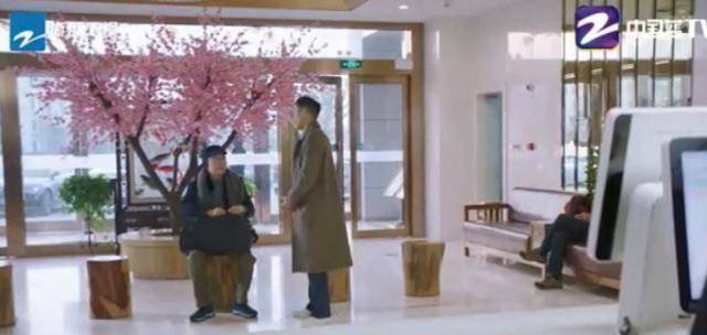 皇冠信用网去哪里弄_《都挺好》苏大强半夜吓得发抖皇冠信用网去哪里弄,绝望中离家出走,却被一碗面暖哭