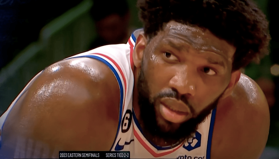 皇冠信用盘登2登3_3-2皇冠信用盘登2登3!费城拿下天王山 登帝连线50+15+13太无解 马克西30+7终爆发