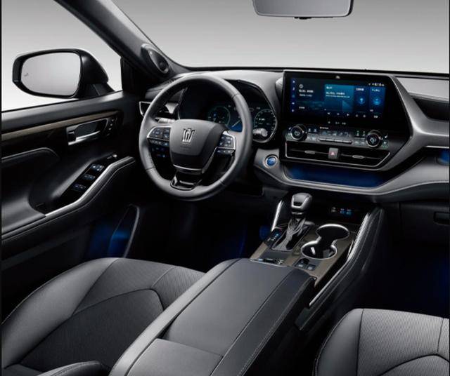 皇冠信用盘登2_售27.78万起皇冠信用盘登2,混动车型动力参数调整!新款丰田皇冠陆放上市