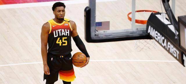 皇冠登1登2登3_美媒建议76人爵士3换1交易:米切尔联手登帝皇冠登1登2登3,2悍将+1首轮成筹码