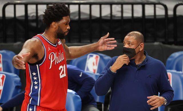 皇冠信用网登1_轰70+21!3巨头吊锤森林狼皇冠信用网登1,恩比德怒吼宣泄,反超篮网登东部第1