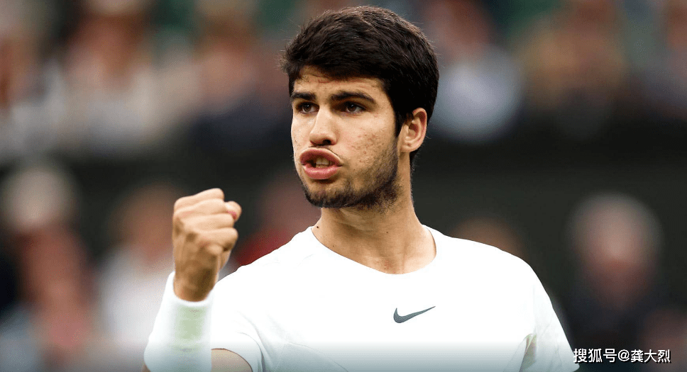 皇冠登1登2登3出租_翻译:魔幻般的阿卡终结德约连胜势头皇冠登1登2登3出租,斩获温布尔登皇冠1