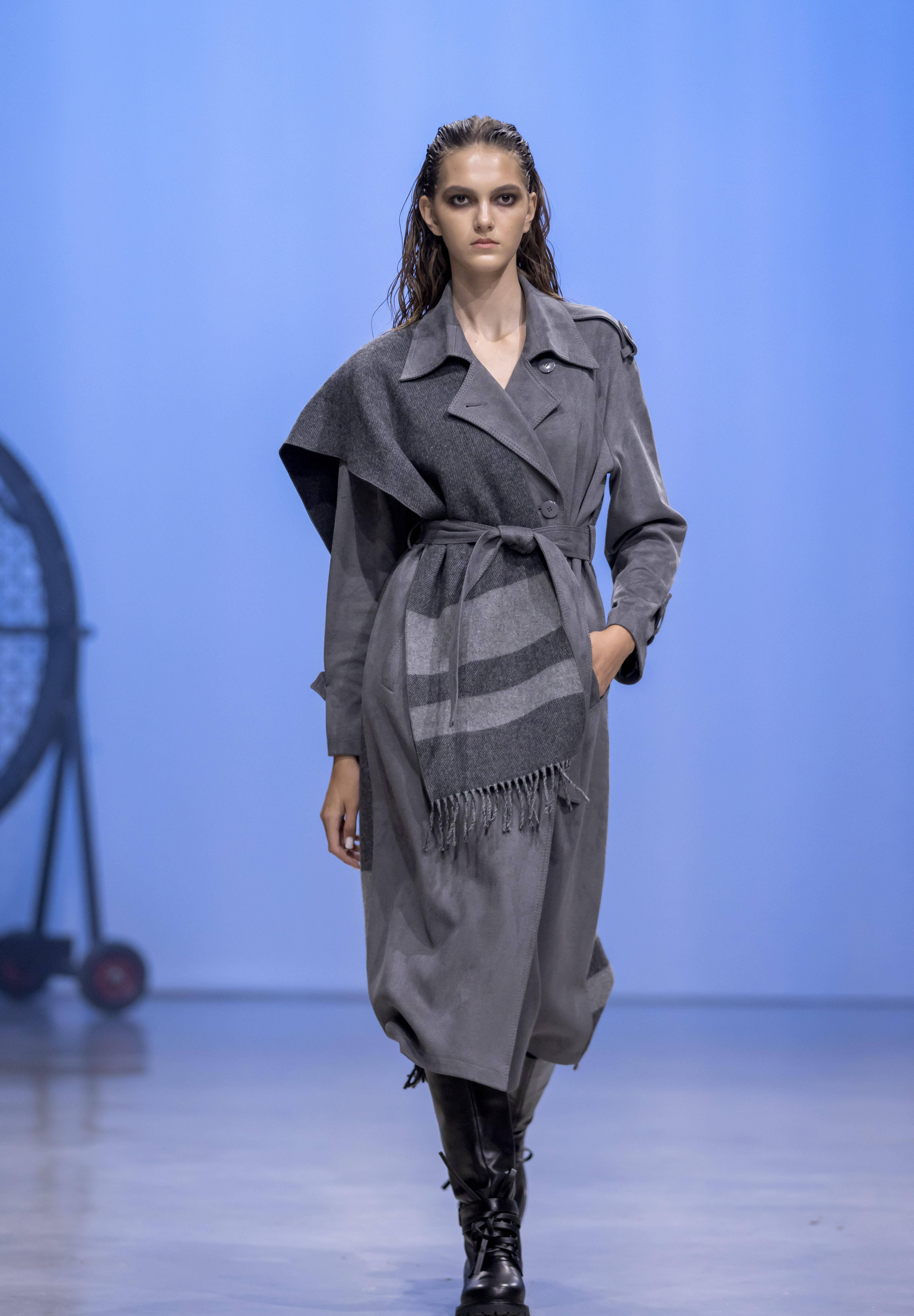 皇冠信用登2代理_(二线国外代理)摩尔多瓦时装秀快照(2)