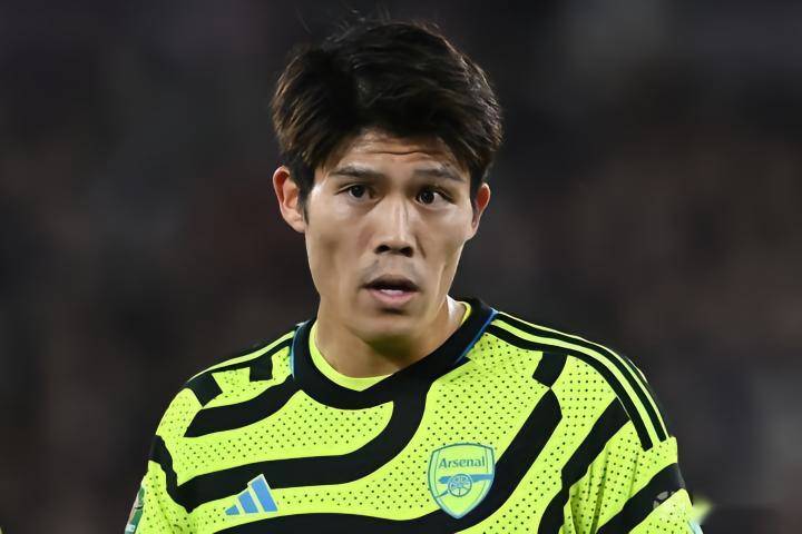拜仁足球直播_足球直播-记者:阿森纳准备给富安健洋提供长约拜仁足球直播,以防拜仁挖角
