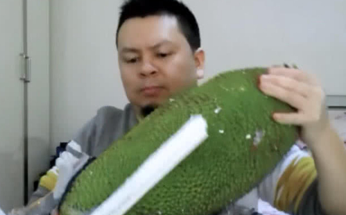 网上买球怎么买_网上买来的水果到底怎么样网上买球怎么买?看看这个主播买的菠萝蜜吧