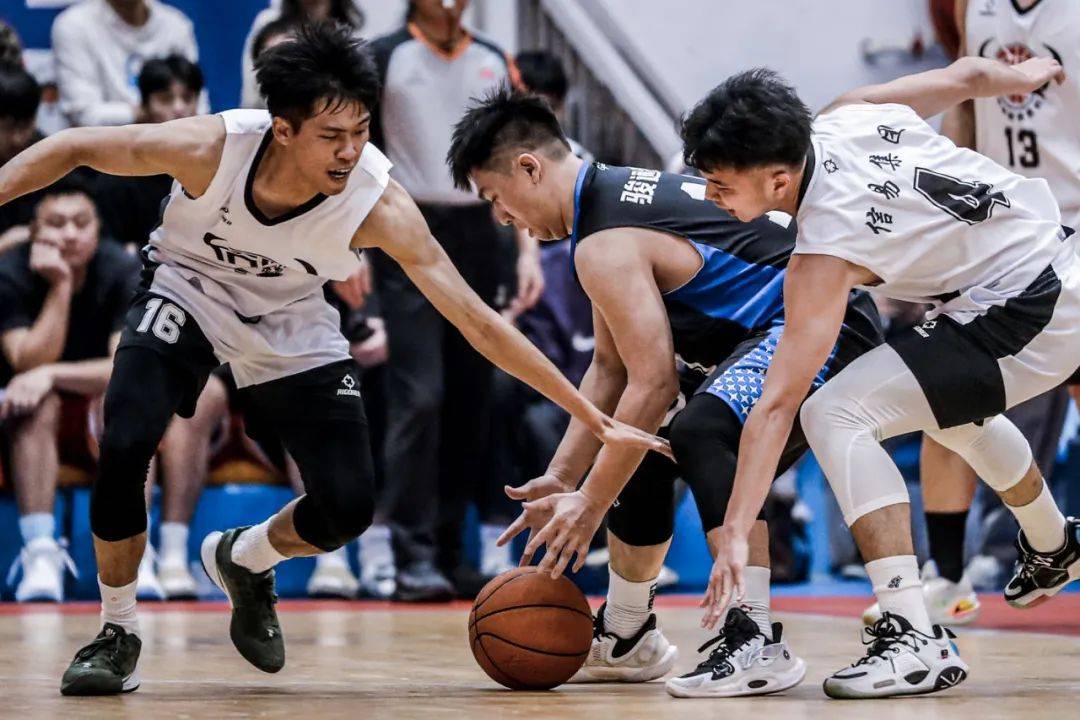 大利甲组联赛_大朗篮球就是这么燃大利甲组联赛!石厦队夺得甲组联赛冠军!