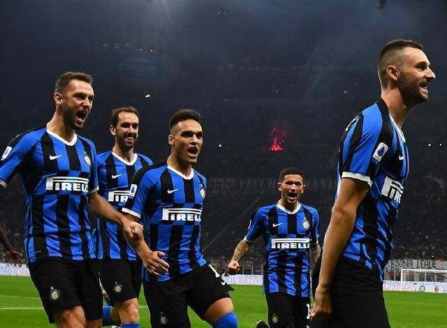 皇家社会VS萨尔茨堡红牛_欧冠:皇家社会vs萨尔茨堡皇家社会VS萨尔茨堡红牛,本菲卡vs国米,强强对决