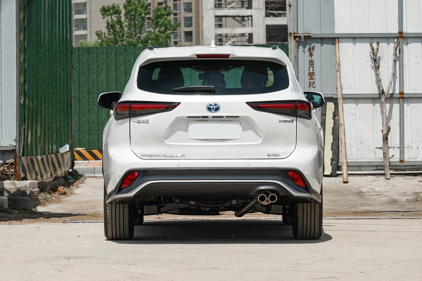 世界杯皇冠平台_相同平台细节略有不同世界杯皇冠平台,丰田汉兰达对比皇冠陆放,谁更值得选