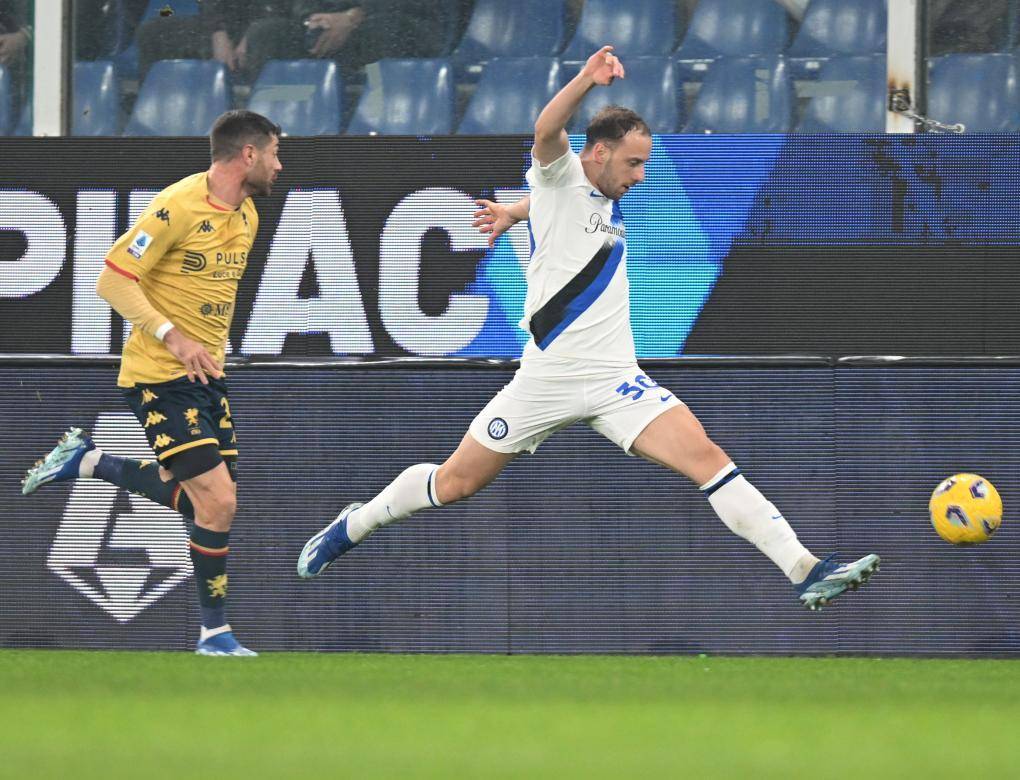 国际米兰足球直播_足球——意甲:国际米兰战平热那亚