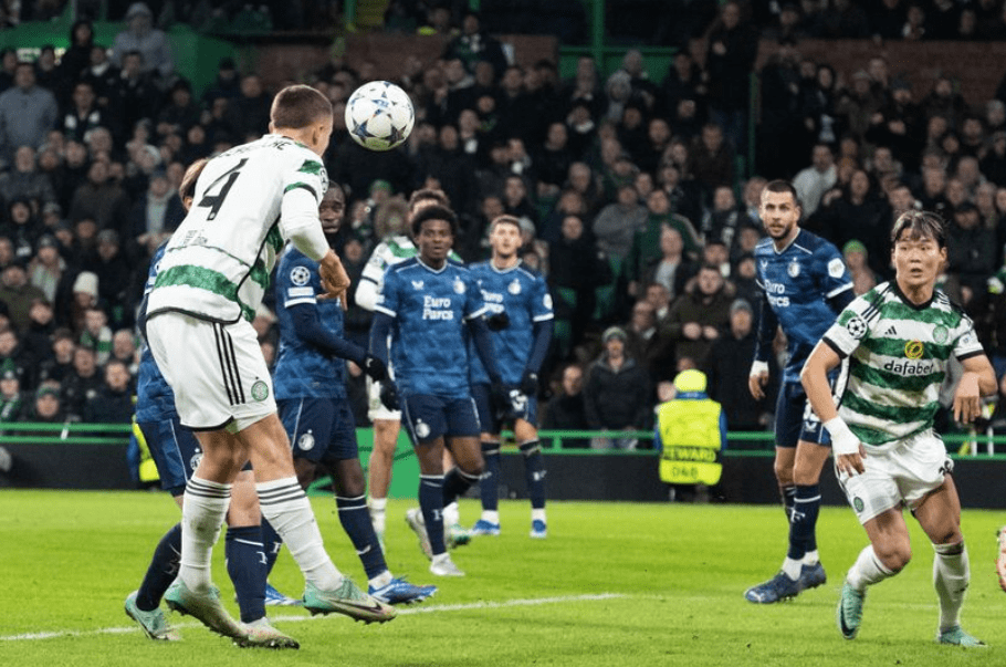 费耶诺德足球直播_荷兰媒体对凯尔特人战胜费耶诺德的反应费耶诺德足球直播,帕克黑德“散发”着足球