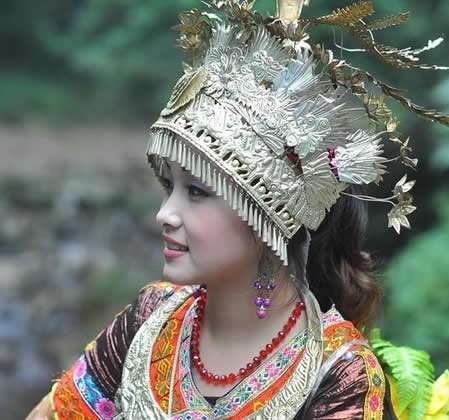 如何找当地皇冠代理_四川定制游导游如何预约如何找当地皇冠代理?找成都当地导游定制个性化6日游行程