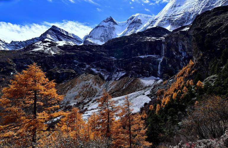 如何找当地皇冠代理_四川定制游导游如何预约如何找当地皇冠代理?找成都当地导游定制个性化6日游行程