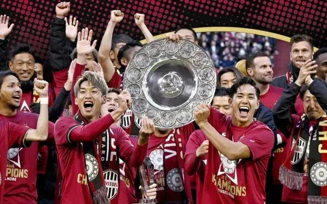 日本足球联赛_日本足球联赛的强队 每一个赛季能分到多少年终奖金日本足球联赛?