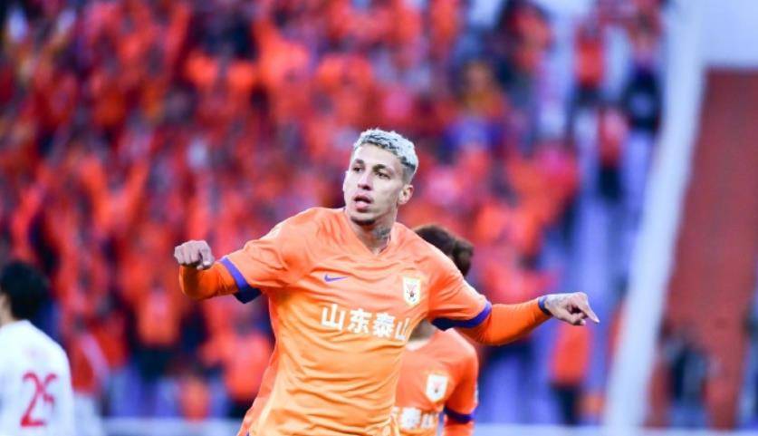 新2足球网址_恭喜中国足球!山东4-2狂胜新2足球网址,亚冠对手0-1爆冷,中超新霸主诞生