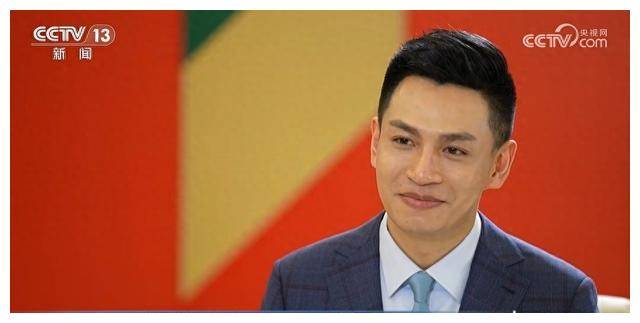 皇冠信用网登1_何岩柯,《新闻1+1》之喜,再登《高端访谈》皇冠信用网登1。