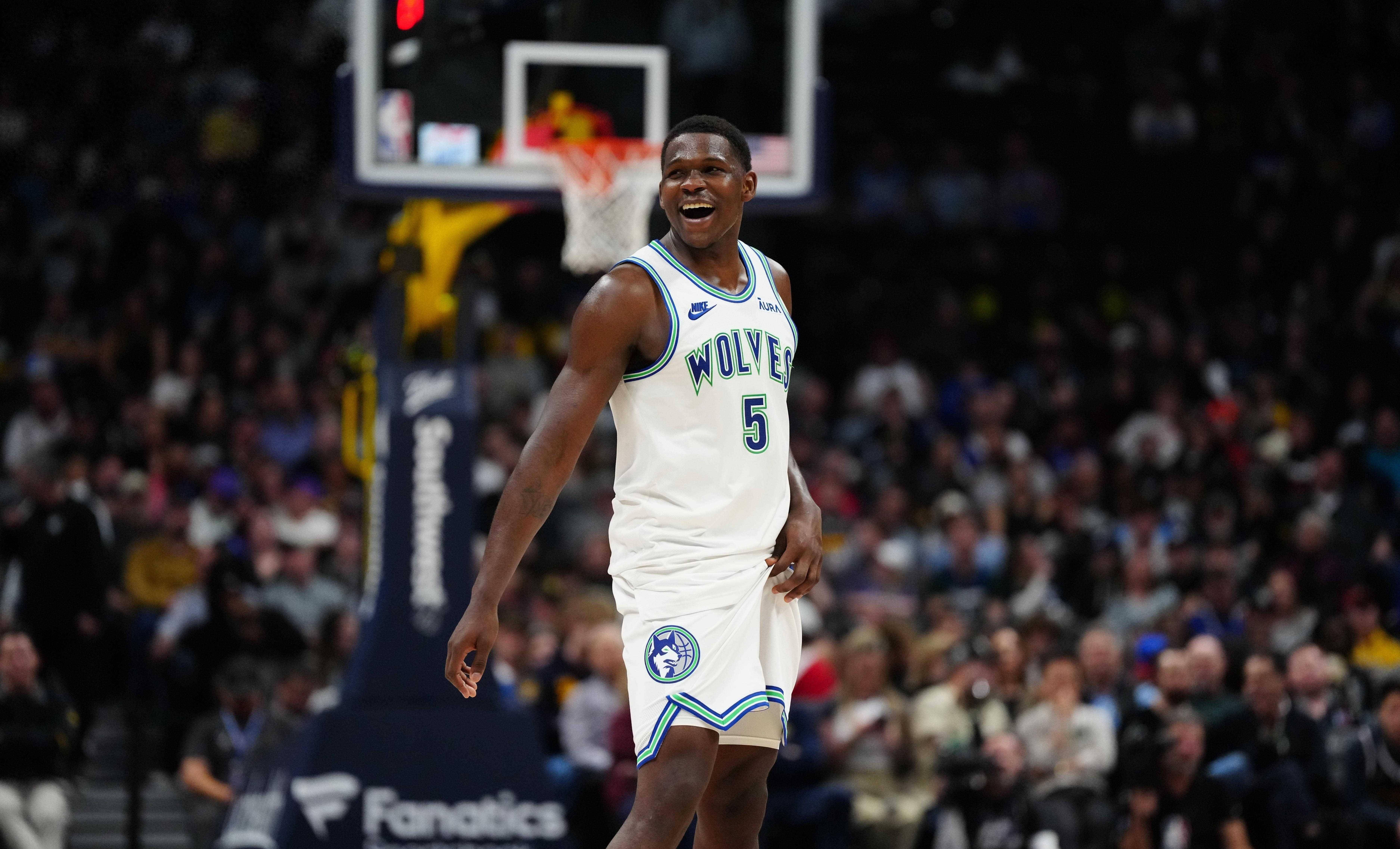 皇冠登一登二登三区别_乱套了皇冠登一登二登三区别!森林狼大胜又登西部第一 掘金第二 雷霆第三