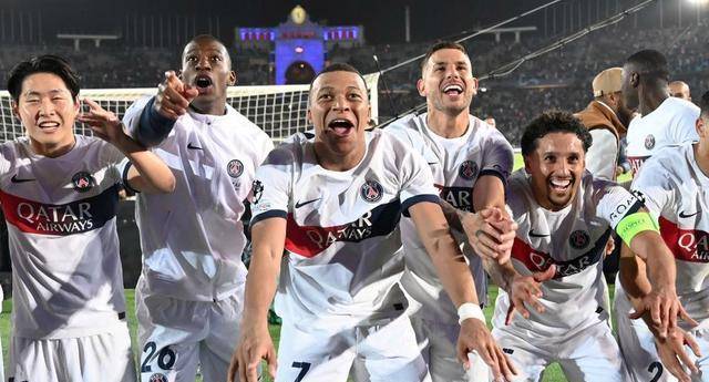 皇冠登1登2登3出租_1红牌改写命运皇冠登1登2登3出租,登贝莱斩巴萨晋级