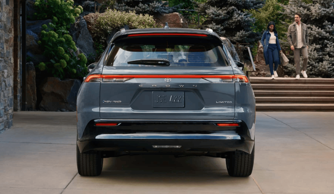 皇冠足球平台_汉兰达同平台打造皇冠足球平台,内饰更有档次,皇冠全新SUV或10月引进