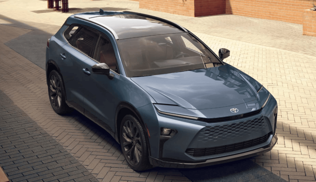 皇冠足球平台_汉兰达同平台打造皇冠足球平台,内饰更有档次,皇冠全新SUV或10月引进