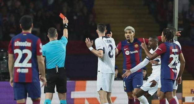 皇冠代理登1,2,3_6年后的复仇!1张红牌改写比赛命运皇冠代理登1,2,3,登贝莱2回合贡献3球胜出