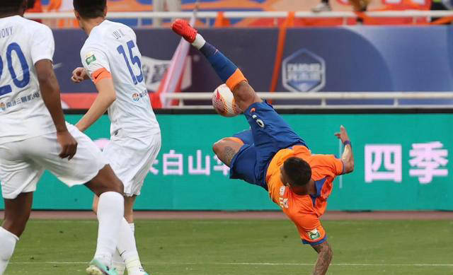 德国甲组联赛_泰山2队同日出征!韩鹏冲甲组梦想德国甲组联赛,崔康熙解决联赛困局