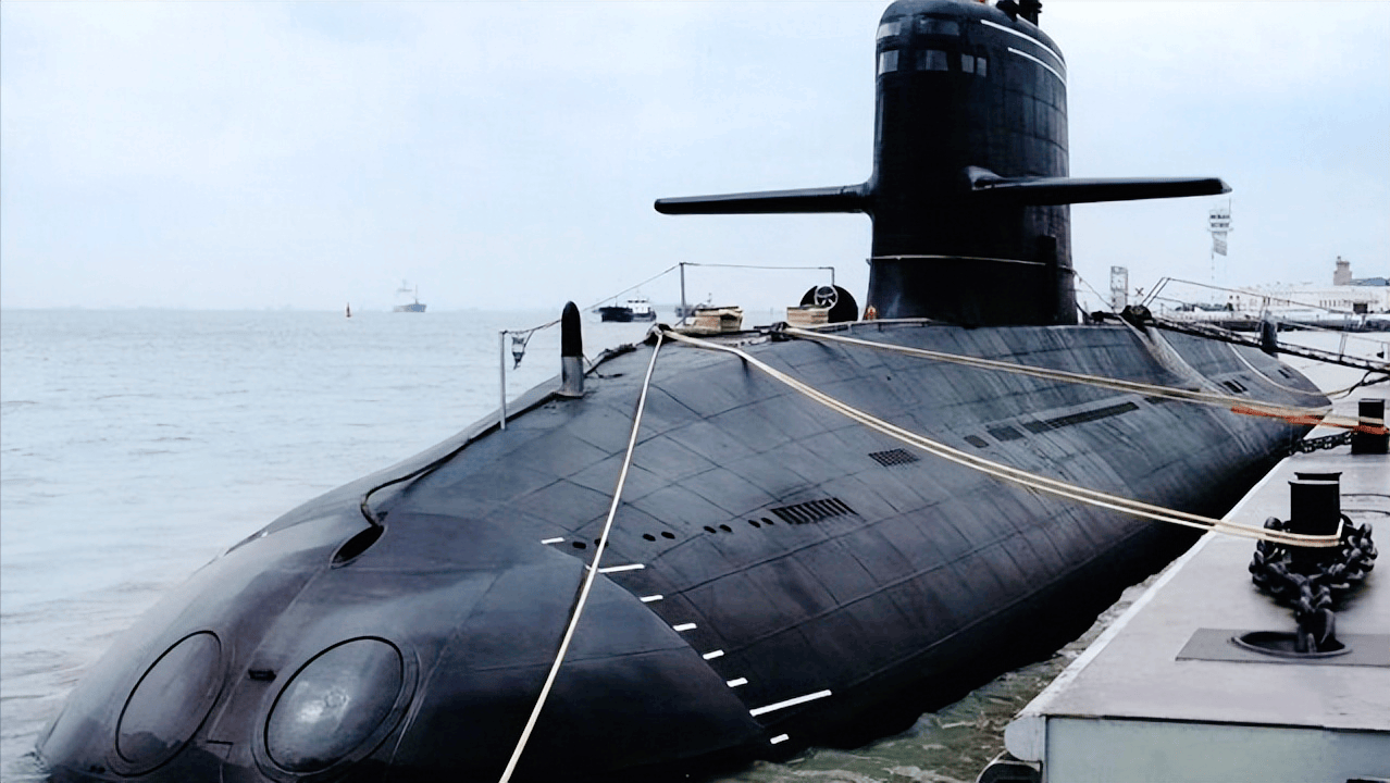 hga039app_中国039C型潜艇亮相hga039app,新颖的围壳亮了,超越瑞典A-26?