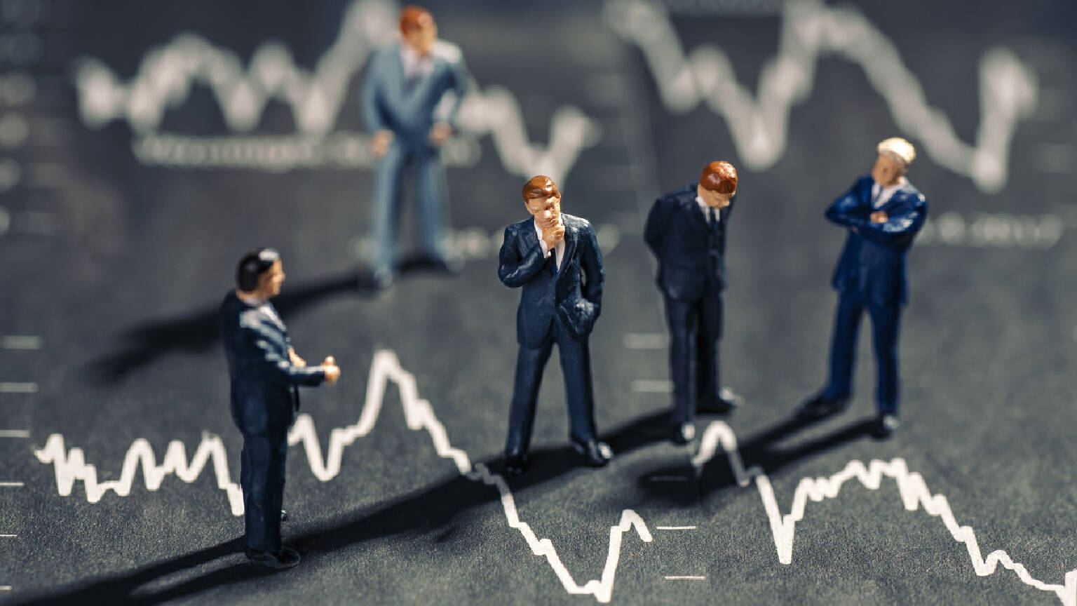 信用網怎么注册_A股午盘|沪指震荡调整半日跌0.65% 智谱AI概念股延续强势