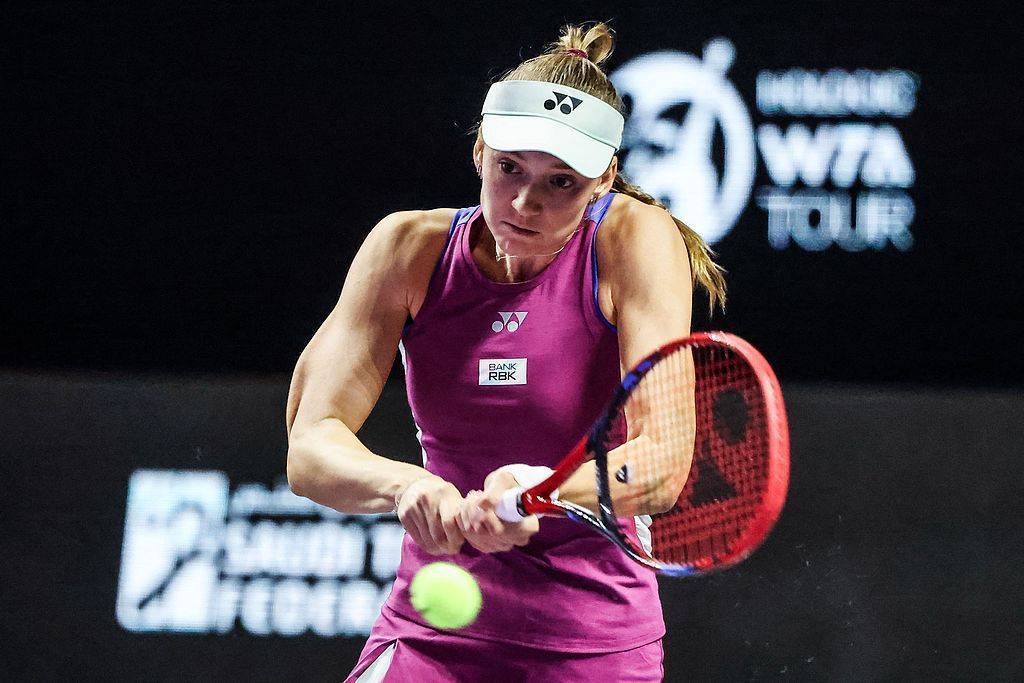 皇冠信用盘开户_祝贺皇冠信用盘开户!郑钦文获WTA年终总决赛小组赛首胜