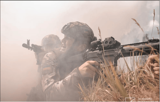 皇冠信用網出租_血战库尔斯克皇冠信用網出租,2个月伤亡8万人,俄军才明白我军三三制有多厉害