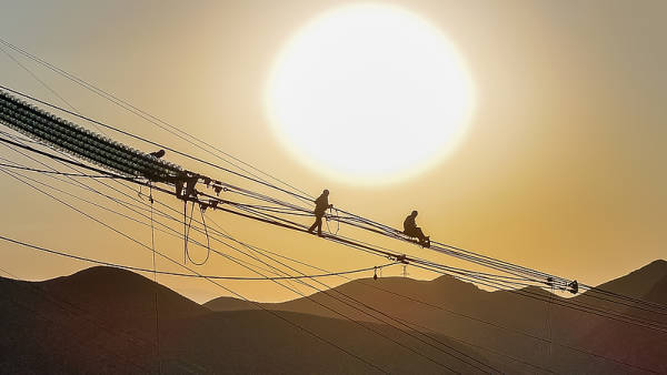 皇冠信用網需要押金吗_BBC:中国特高压电网如同“电力高铁”皇冠信用網需要押金吗,为全球寻求能源转型方案提供宝贵经验