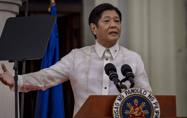 皇冠足球管理平台出租_意料之中!惨遭入狱的杜特尔特皇冠足球管理平台出租,最后悔的,就是曾经帮了马科斯一把