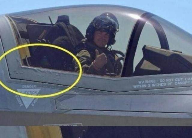 皇冠体育App下载_歼35飞了一圈皇冠体育App下载,开始掉漆?表层脱落别害怕,实际暗藏玄机