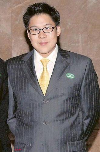 Vietnam Football Agent _霍启刚：我敢不疼老婆吗？那可是拿3000亿继承权换的Vietnam Football Agent ！