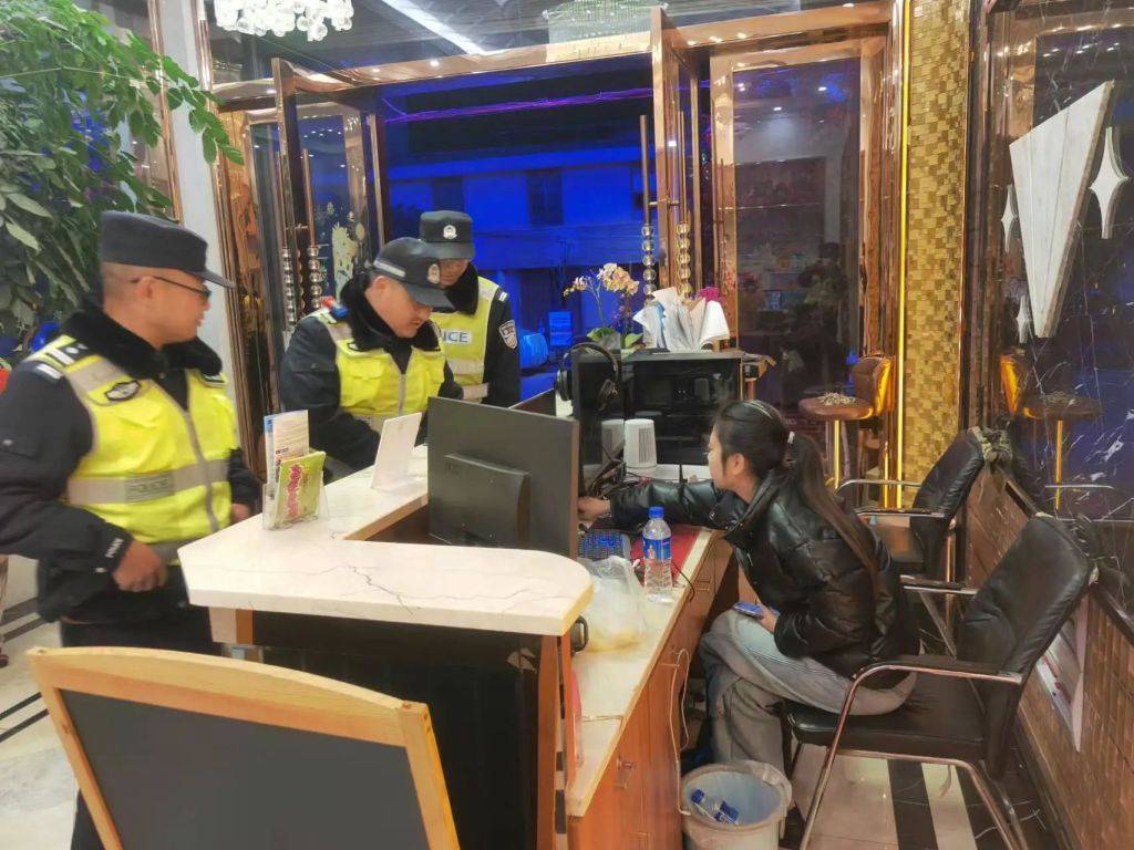 Basketball Betting Network_昆明出动两千余名警力检查重点区域Basketball Betting Network,整改115个问题隐患