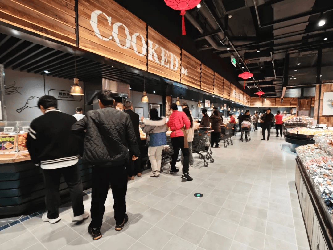 Crown betting website_胖东来客流骤减Crown betting website？记者实探发现值得叫好……